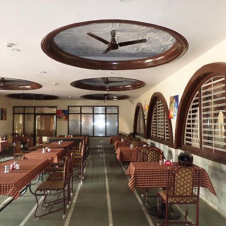 Hotel Ayodhya Nashik Εξωτερικό φωτογραφία