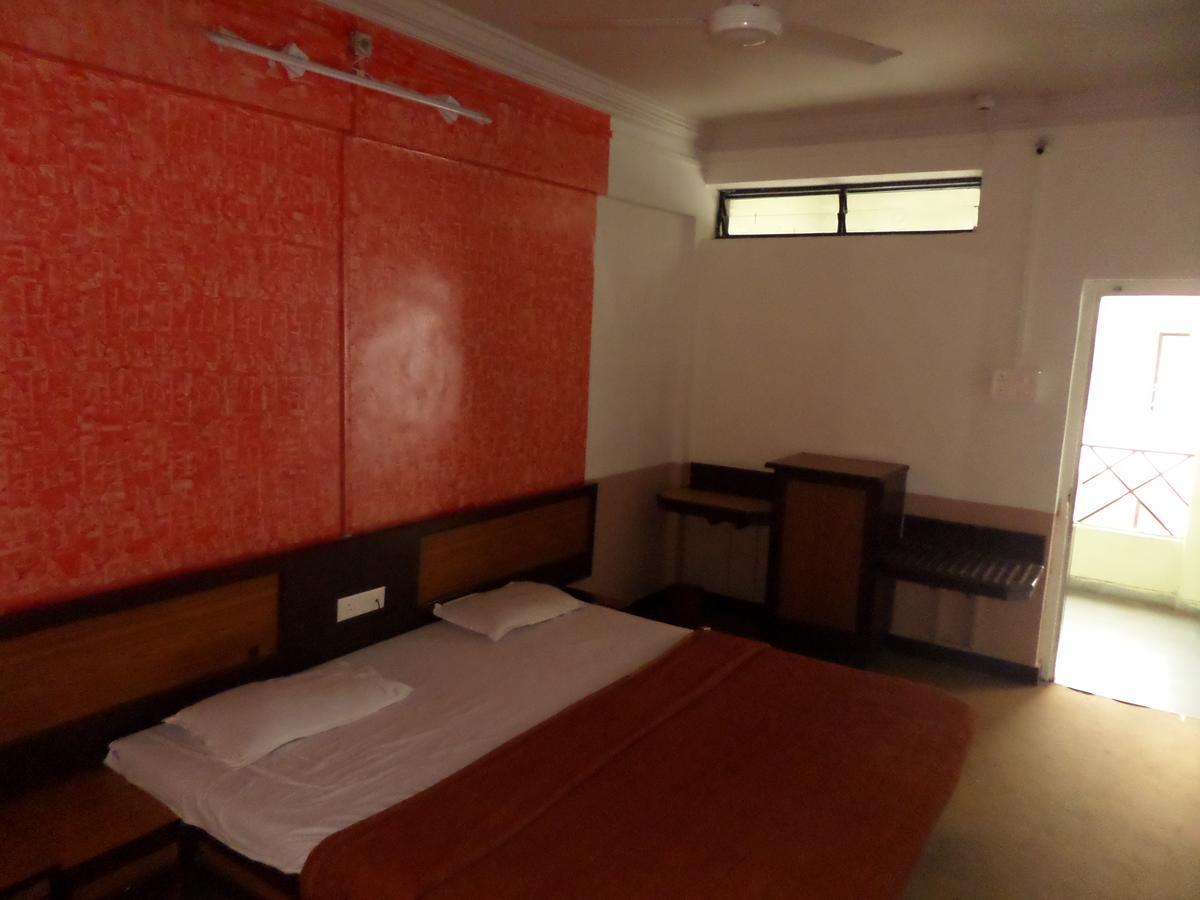 Hotel Ayodhya Nashik Εξωτερικό φωτογραφία