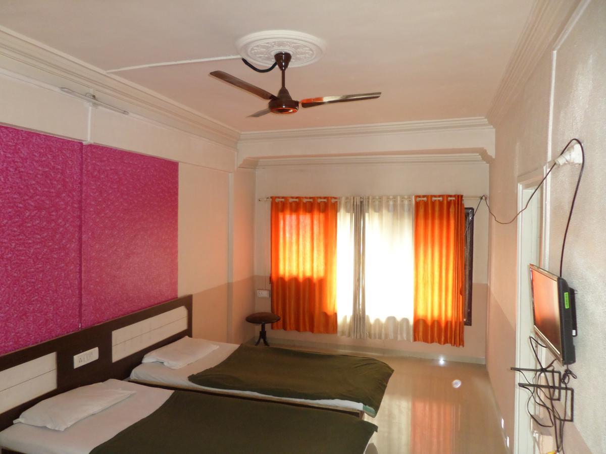 Hotel Ayodhya Nashik Εξωτερικό φωτογραφία