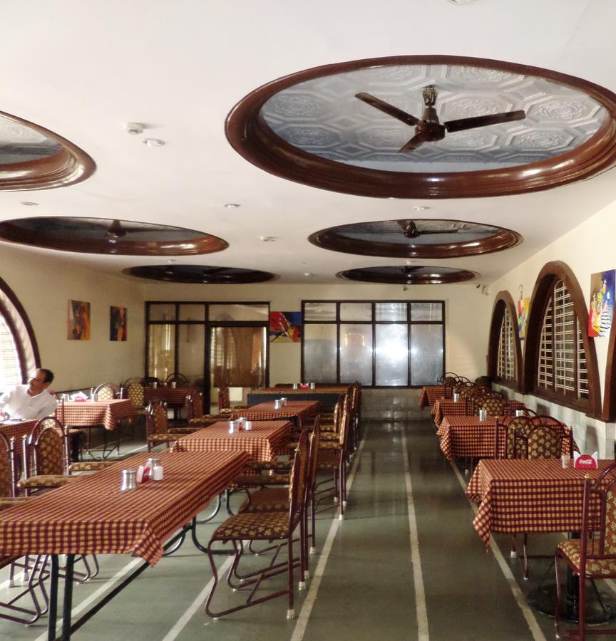 Hotel Ayodhya Nashik Εξωτερικό φωτογραφία